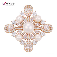 Xuping Fashion Luxury Gold-Plated Cristales de Swarovski Pearls Flower-Shaped Jewelry Element Brooch -00010